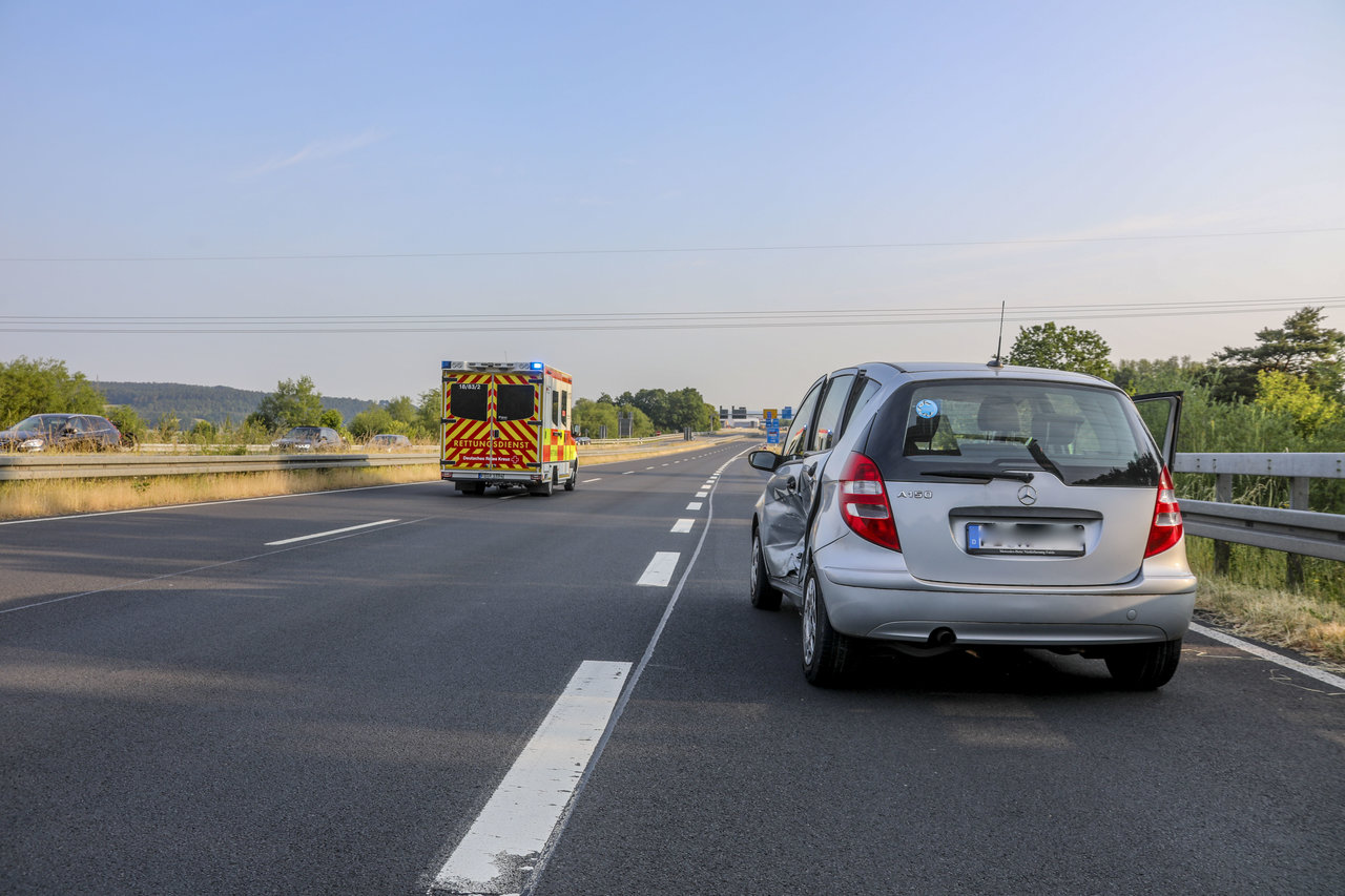 Auf Der B 27 - Verkehrswidriges Wendemanöver Führt Zum Unfall ...