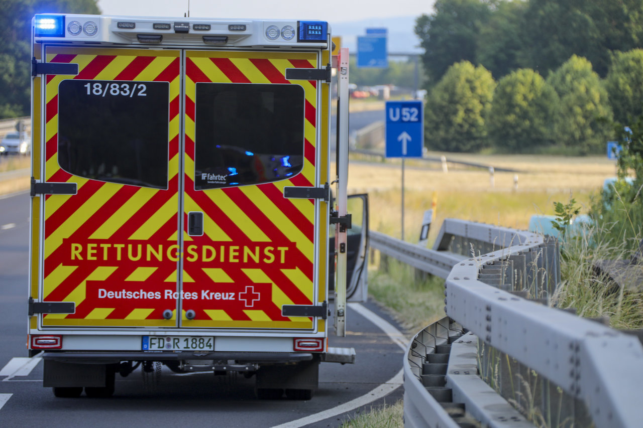 Auf Der B 27 - Verkehrswidriges Wendemanöver Führt Zum Unfall ...