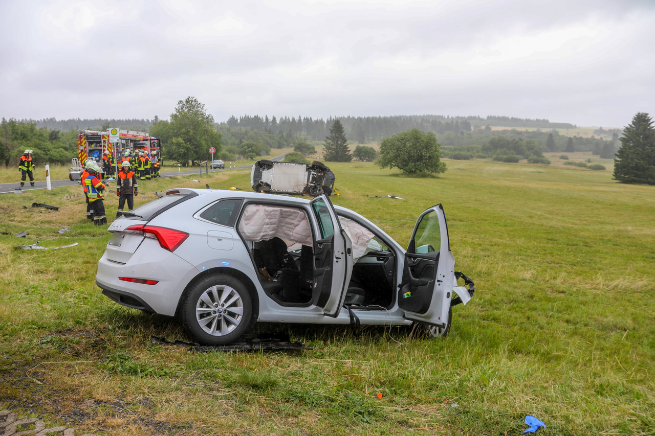 Schwerer Unfall In Der Rh N J Hrige Beifahrerin Verstorben Osthessen News