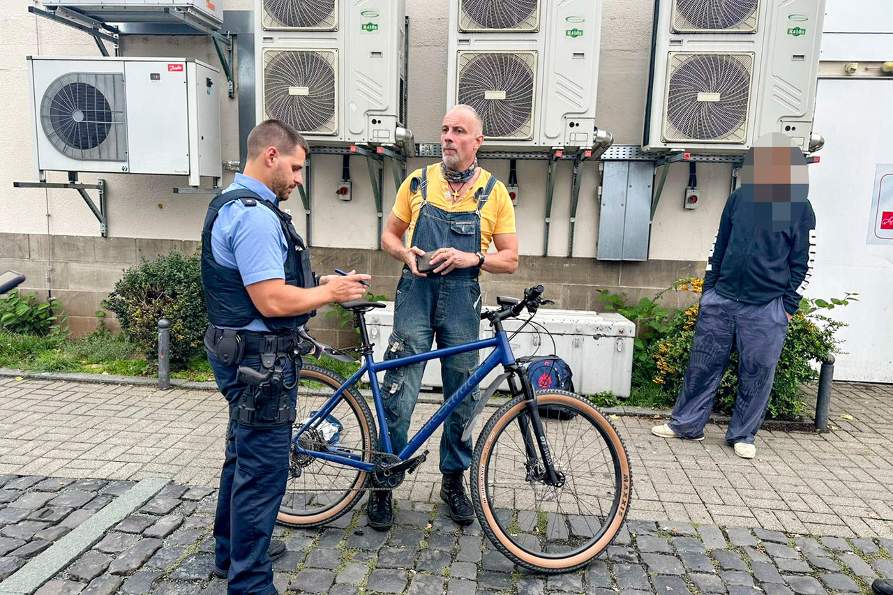 CDU-Politiker Thomas Hering Schnappt Fahrraddieb Am Bahnhof Fulda ...