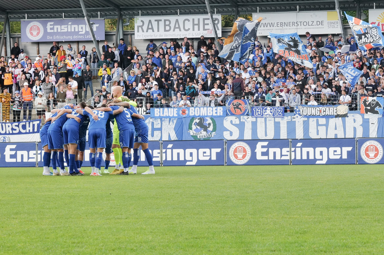 Stuttgarter Kickers Nah an den Fans und neue Gesichter in der