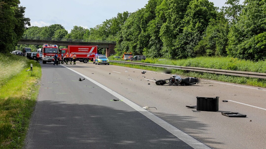 Tödlicher Verkehrsunfall Auf Der A7: Motorradfahrer (46) Fährt Auf Lkw ...