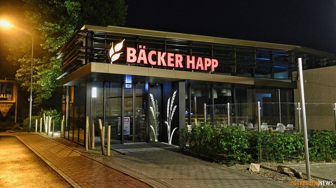 BÄCKER HAPP neues Café am Stammhaus