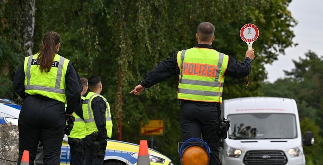 Faeser: Grenzkontrollen Zu Polen Und Tschechien In Vorbereitung ...