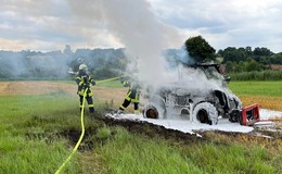 Landwirtschaftliche Machine (Teleskoplader) in Lengers in Brand geraten