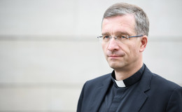 Bischof ruft zum Jahreswechsel zu Entschlossenheit und Mitmenschlichkeit auf