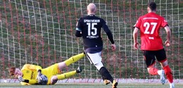 Nachwuchstorwart Alexander von Butler verstärkt den SV Steinbach