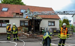 Fassadenbrand in Crainfeld - Übergreifen des Feuers auf Dach verhindert