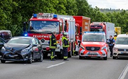 Vier verletzte Personen: Auffahrunfall auf der A7 in Höhe Pilgerzell