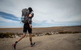 30 Stunden ohne Schlaf: Sascha Gramm läuft 140 Kilometer durch Norwegen