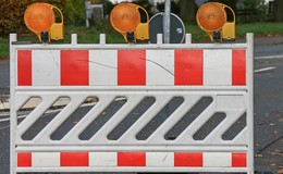 Erneuerung der Fahrbahnoberfläche zwischen Hosenfeld und Schletzenhausen