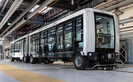 Terminal 3 extension: this is the first train of the new Sky Line train