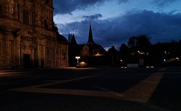 Lichtprojektion: Ratgarbasilika Fulda jetzt täglich an Abendstunden sichtbar