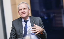 Dr. Thomas Menzel bleibt: Aufsichtsrat verlängert Vertrag um weitere fünf Jahre