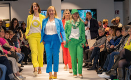 "Der Frühling wird bunt" - die neuesten Trends der Modenschau bei Mode Vogt