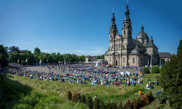 Bonifatiusfest bei Kaiserwetter - Rund 6.000 Menschen am Domplatz