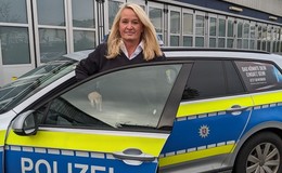 Anette Kunst als neue Leiterin der Polizeistation Hanau II ins Amt eingeführt