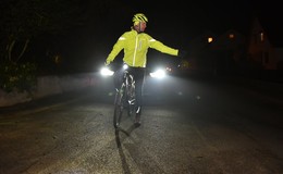 Tipps für Radfahrer: Auch in der dunklen Jahreszeit gut sichtbar sein