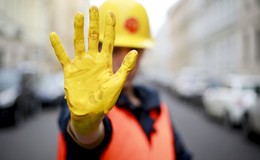 Rechten Stimmungsmachern die "Gelbe Hand" zeigen – Aufruf für Azubi-Preis
