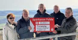 Sparkasse Fulda übergibt Spenden aus dem PS-Los-Zweckertrag 2023