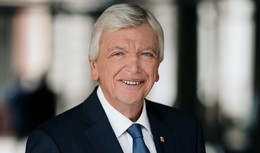 Happy Birthday, Herr Ministerpräsident! Volker Bouffier wird 70