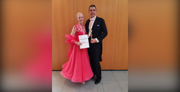 Tanz-Freunde Paar bringt den Landesmeister-Pokal nach Fulda