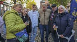 Volle Gassen und etwas Sonnenschein zum Martinsmarkt