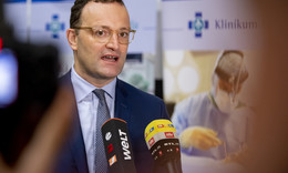 Gesundheitsminister Jens Spahn in Main-Kinzig-Kliniken: Die Impfung schützt