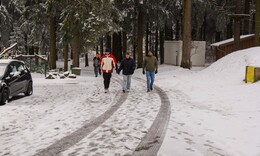 Vergängliche Pracht: Schnee auf Wasserkuppe und Kreuzberg