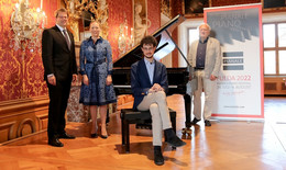 Junge Künstler aus zwölf Nationen - ab 23. Juli ist die Klavier-Elite zu Gast