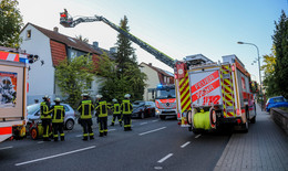 Gemeldeter Dachstuhlbrand im Zieherser Weg löst Feuerwehreinsatz aus