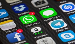 Betrüger geben sich über WhatsApp als Sohn aus - Polizei warnt vor Masche