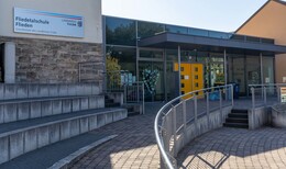 Einbruch in der Fliedetalschule - Bürgermeister Henkel zeigt Unverständnis