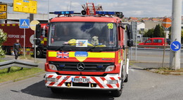 Weiterer Hilfskonvoi mit britischen Feuerwehrfahrzeugen - Bilderserie