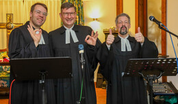 Drei Pfarrer feiern Wintergrill-Gottesdienst in der Kneshecke