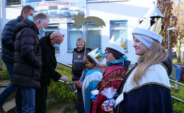 Sternsinger besuchen das Polizeipräsidium Osthessen am Dreikönigstag