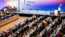Synodalversammlung sendet Kirche in Deutschland auf Synodalen Weg