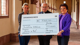 Anstatt Geburtstagsgeschenken: Über 7366 Euro für Hilfsfonds "Mütter in Not"