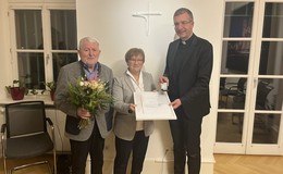Gudrun Andrè erhält Elisabethmedaille des Bistums
