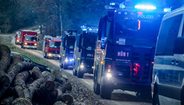 Einsatzkoordination der Feuerwehren, Bundespolizei und Hessen-Forst