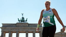 Sara Gambetta krönt sich vor dem Brandenburger Tor zur deutschen Meisterin