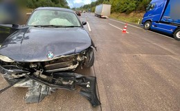 Alleinunfall auf der A4 zwischen Kirchheim und Bad Hersfeld - Fahrer unverletzt