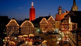 Weihnachten unter der "Größten Kerze der Welt"