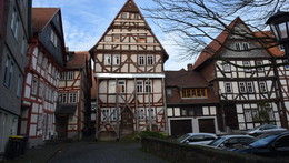 Jahrhunderte altes Fachwerkhaus am Kirchplatz: Droht im Winter der Einsturz?