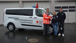 Neues Fahrzeug für Katastrophenschutz und Jugendrotkreuz beim DRK