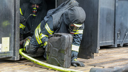 Heiße Ausbildung in Langenbieber: Feuerwehren proben den Ernstfall