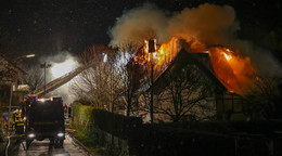 Verheerender Brand am späten Freitagabend: 500.000 Euro Sachschaden