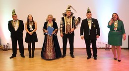 KG Neuhof feiert interne Eröffnung – Prinzenpaar regiert weiter