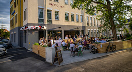 Ab Freitag: Neueröffnung von DAVIS Pizza & Wine im Bardohaus