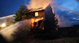 Erneuter Scheunen-Brand: Keine Gefährdung mehr für Anwohner